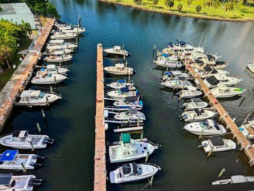 1700 NW N River Dr, Miami FL 33125