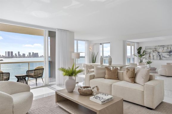 1800 Sunset Harbour Dr 1702/4 Dr, Miami Beach FL 33139