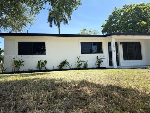 1520 NW 15th Way, Fort Lauderdale FL 33311
