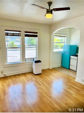 642 Michigan Ave # 24, Miami Beach FL 33139