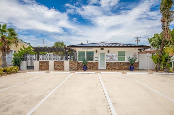 4561 Poinciana St # 4, Lauderdale By The Sea FL 33308