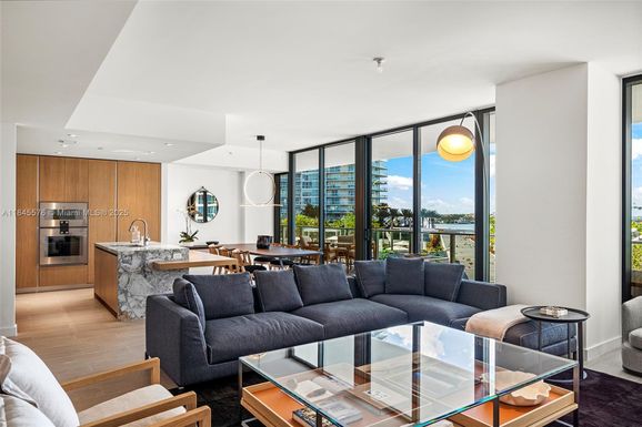 500 Alton Rd # 803, Miami Beach FL 33139