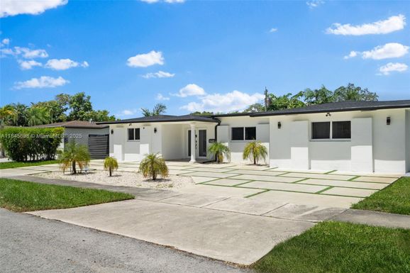 20600 NE 22nd Ct, Aventura FL 33180