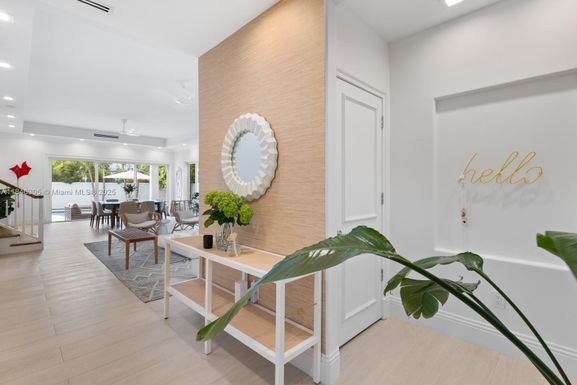 5 Coconut Lane, Key Biscayne FL 33149