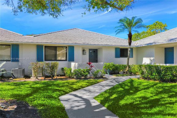 105 Club Dr # 105, Palm Beach Gardens FL 33418