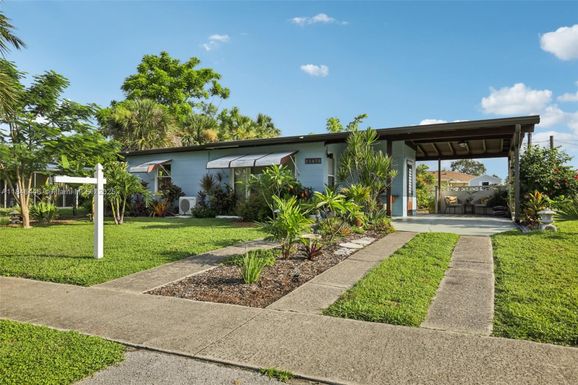 21476 Augusta Ave, Port Charlotte FL 33952