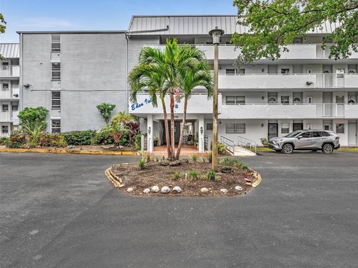 3725 NE 169th St # 407, North Miami Beach FL 33160