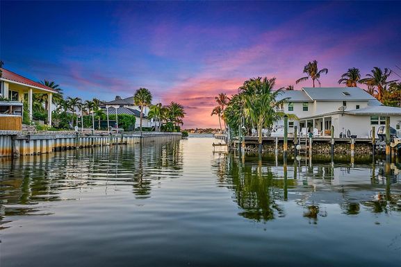 934 Penn Trl, Jupiter FL 33458