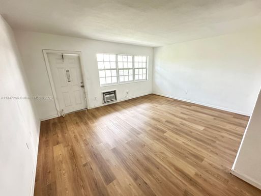 1471 NE 170th St # 215A, North Miami Beach FL 33162