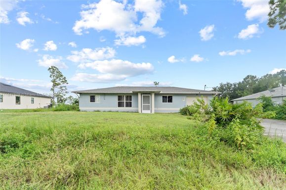 2429 S Millie Ave, Lehigh Acres FL 33973