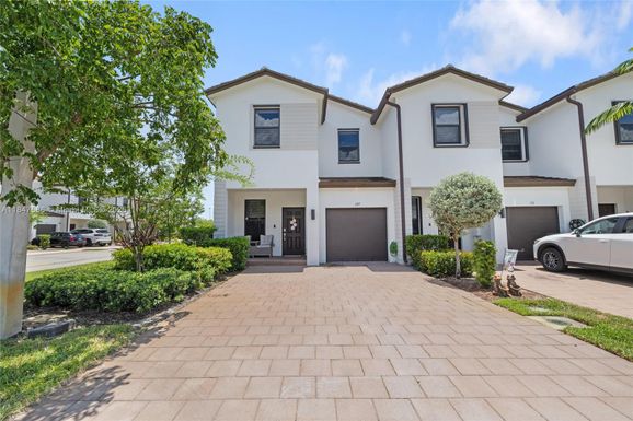 147 SW 185th Way # 147, Pembroke Pines FL 33029