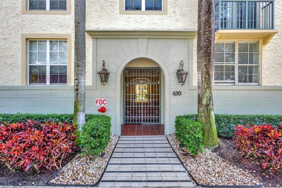 630 S Sapodilla Ave # 104, West Palm Beach FL 33401