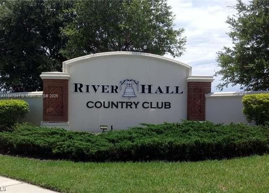 3172 WESTON MANOR DR # 3172, Fort Myers FL 33920