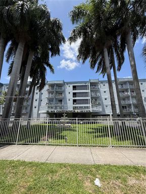 1655 W 44th Pl # 345, Hialeah FL 33012