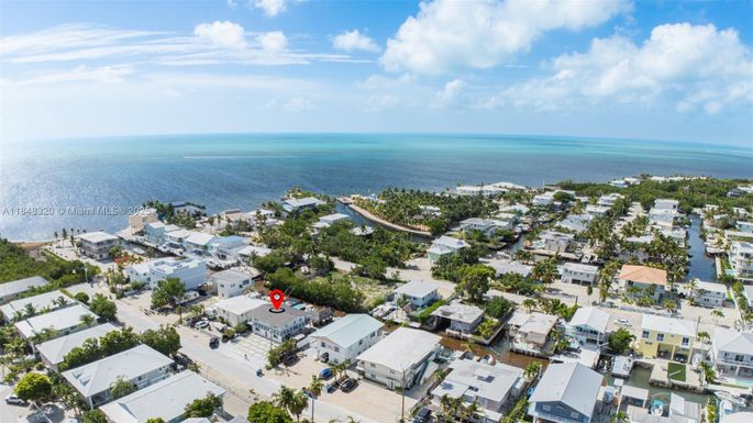 71 Coral Dr, Key Largo FL 33037