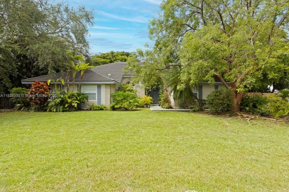 7962 SW 185th St, Cutler Bay FL 33157
