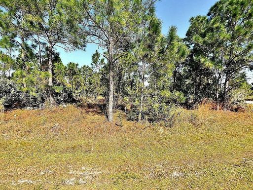 5543 NW South Lundy Cir, Port St. Lucie FL 34986