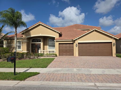 4017 W Hamilton Ky, West Palm Beach FL 33411