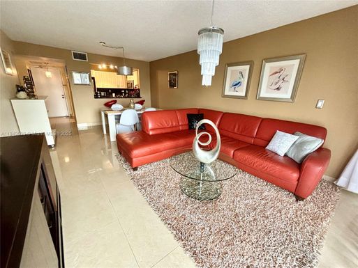 3031 N Ocean Blvd # 308, Fort Lauderdale FL 33308