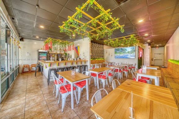 Restaurant For Sale On Commercial Blvd Sunrise, Sunrise FL 33351