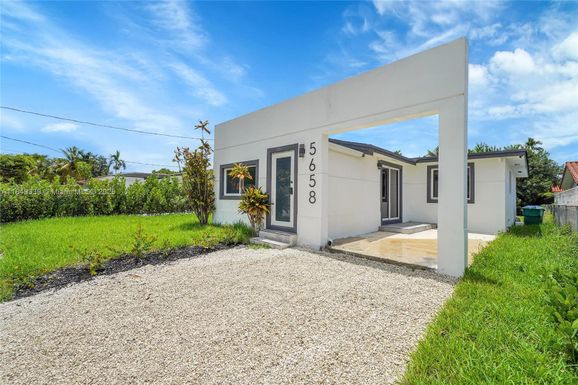 5658 SW 1st St, Miami FL 33134