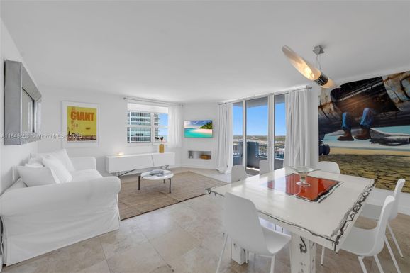 90 Alton Rd # 2702, Miami Beach FL 33139