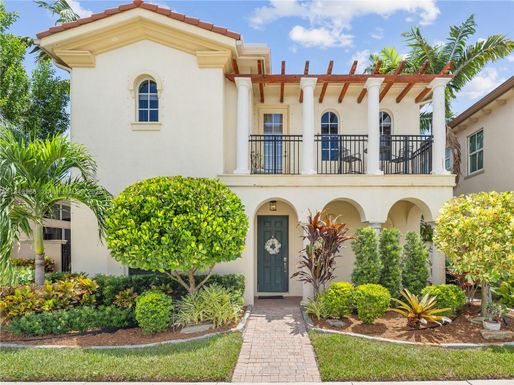 78 Stoney Dr, Palm Beach Gardens FL 33410