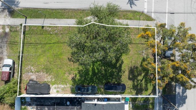 1990 NW 153rd St, Miami Gardens FL 33054