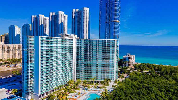100 Bayview Dr # 224, Sunny Isles Beach FL 33160