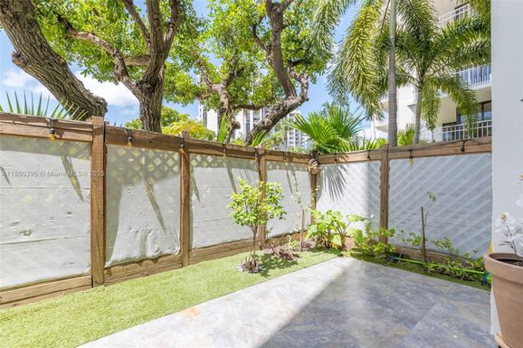 1000 Quayside Ter # 308, Miami FL 33138