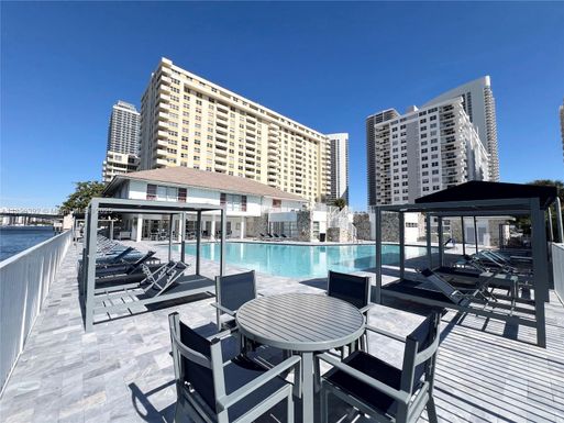 1833 S Ocean Dr # 1109, Hallandale Beach FL 33009