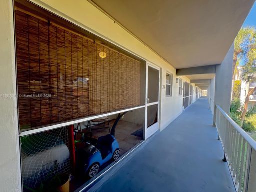 270 Layne Blvd # 208, Hallandale Beach FL 33009