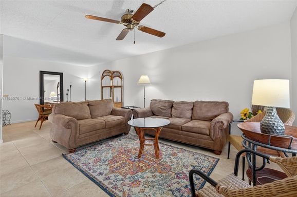 6536 Chasewood Dr # C, Jupiter FL 33458