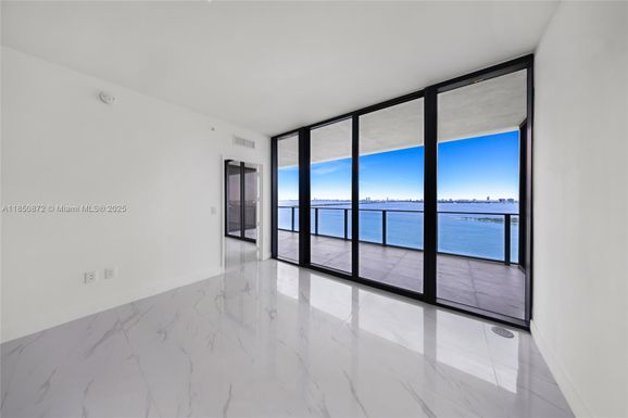 700 NE 24 Street # 2306, Miami FL 33137
