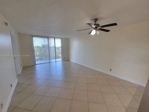 500 Executive Center Dr # 4A, West Palm Beach FL 33401