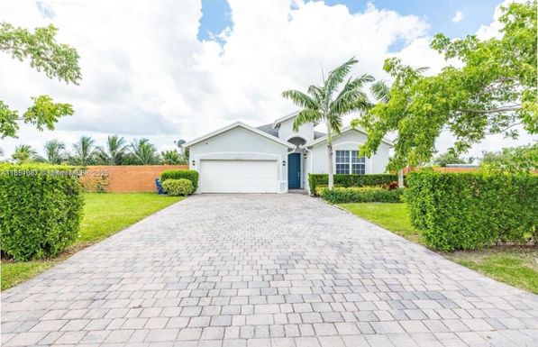 30600 SW 193rd Ave, Homestead FL 33030