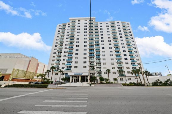 3000 S Ocean Dr # 102, Hollywood FL 33019