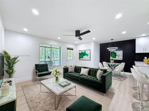4941 Sable Pine Cir # B1, West Palm Beach FL 33417
