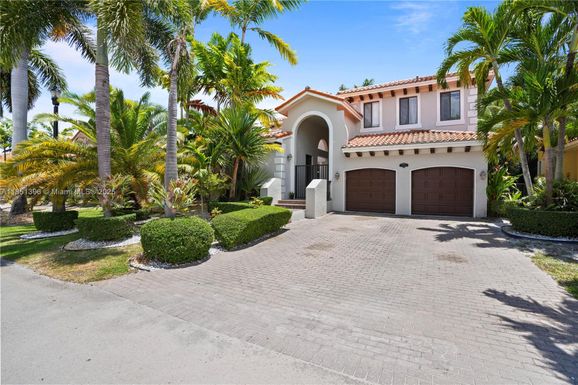 7714 SW 193rd St, Cutler Bay FL 33157