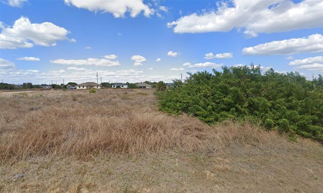 4014 SW 22 Street, Lehigh Acres FL 33976