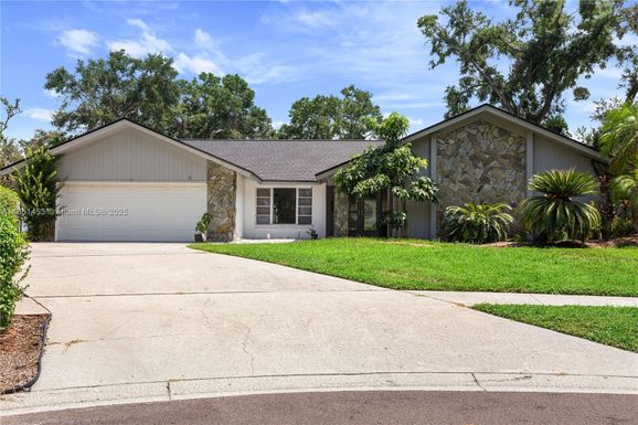 2103 DOEFIELD CT, Other City - In The State Of Florida FL 33596