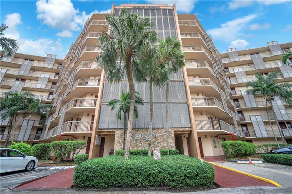 3301 N Country Club Dr # 309, Aventura FL 33180