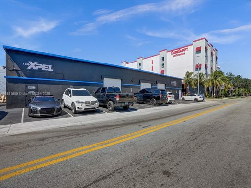 15 NW 9th Ave, Fort Lauderdale FL 33311