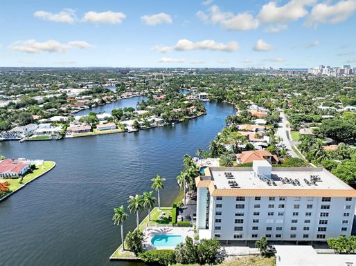 1881 Middle River Dr # 605, Fort Lauderdale FL 33305