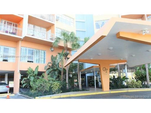 2025 NE 164th St # 808, North Miami Beach FL 33162