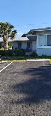 2859 NE 30th St # 3, Fort Lauderdale FL 33306