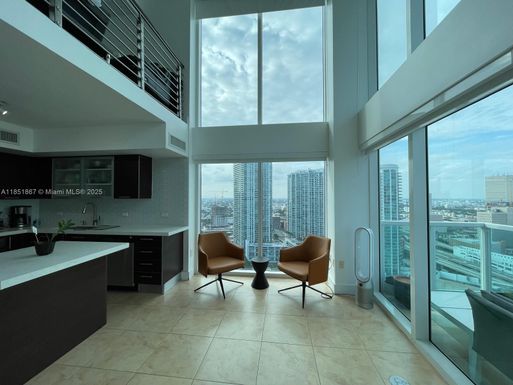 41 SE 5th St # 1917, Miami FL 33131