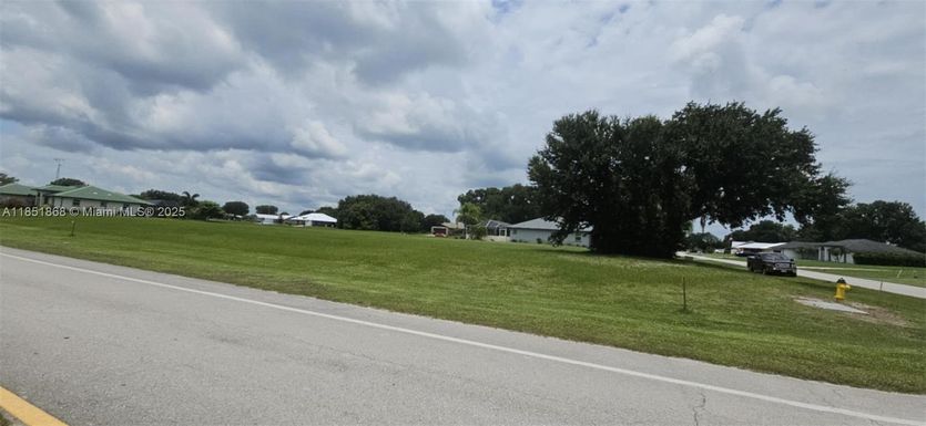 6816 Parkwood, Sebring FL 33876