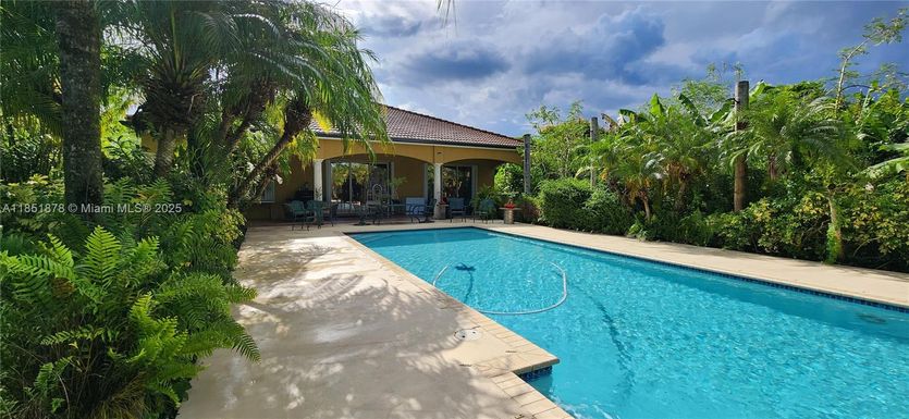 21401 SW 187th Ave, Miami FL 33187