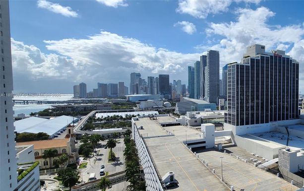 1750 N Bayshore Dr # 2010, Miami FL 33132